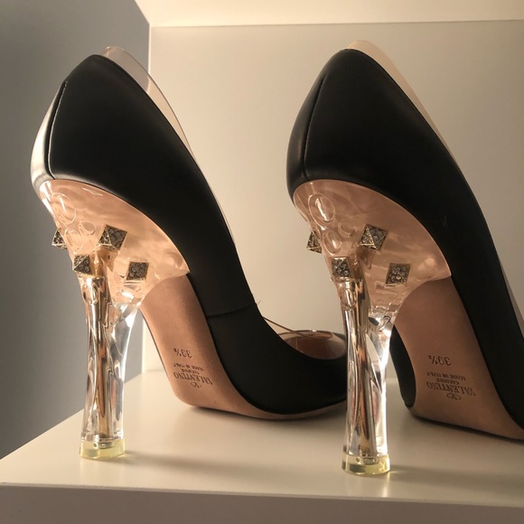 Authentic Valentino Pumps - Picture 8 of 10